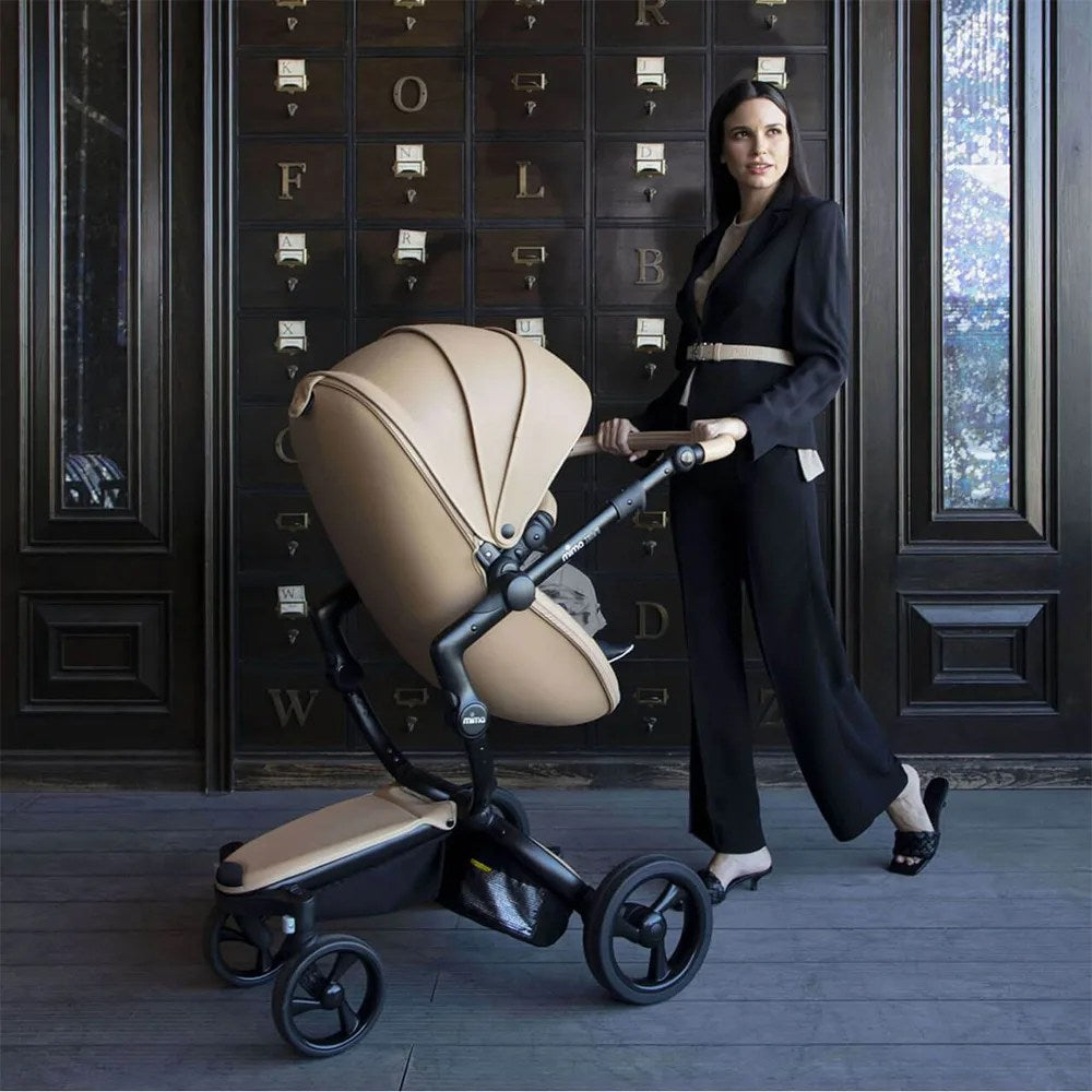 Poussette mima xari latte – châssis noir